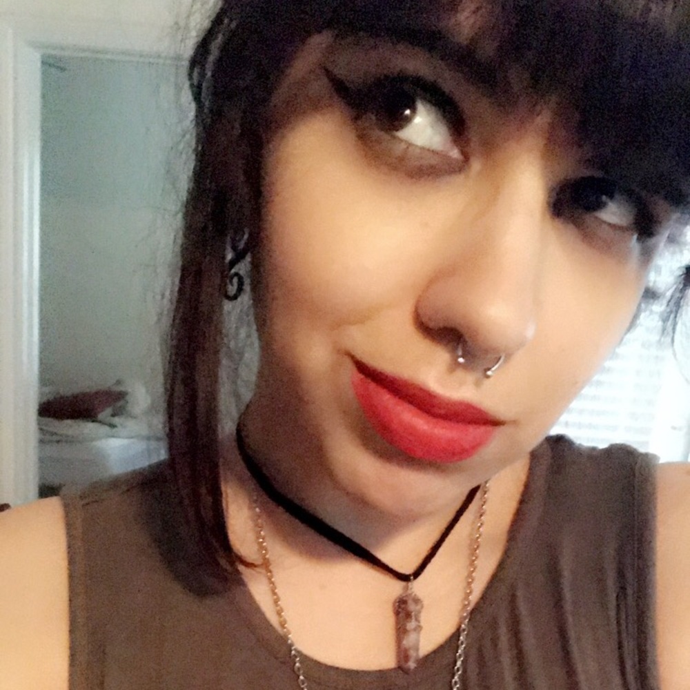 Meet your Posher, Sharra